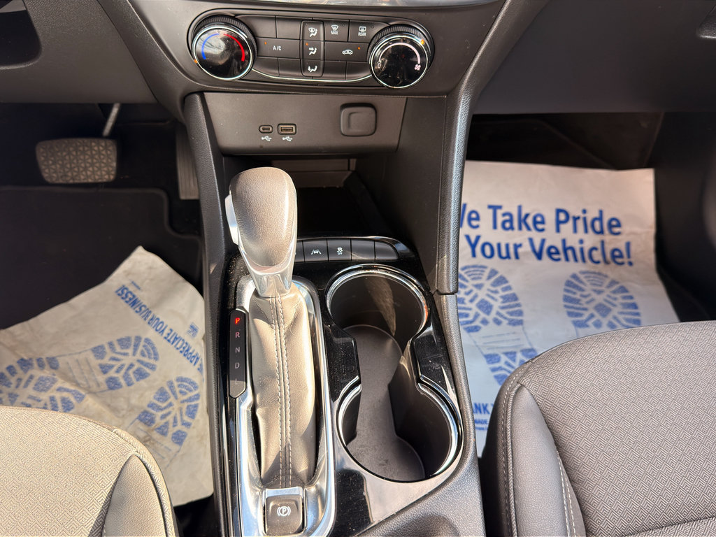Used 2024 Buick Encore GX Preferred AWD/4WD image 26