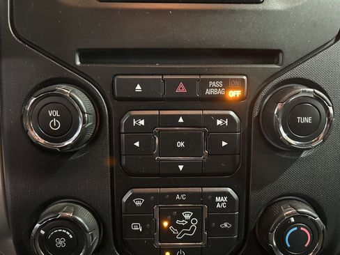 Used 2014 Ford F150 XLT w/ Equipment Group 302A Luxury AWD/4WD image 26