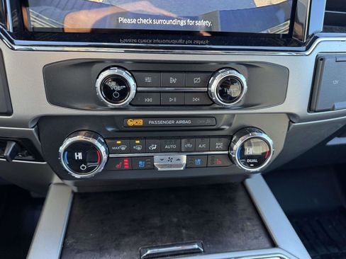 Used 2022 Ford F250 Lariat w/ Tremor Off-Road Package image 39