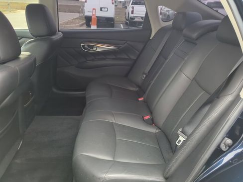 Used 2016 INFINITI Q70 L 3.7 image 42