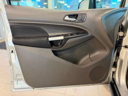 Used 2019 Ford Transit Connect XLT FWD image 18