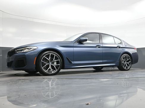 Used 2023 BMW 540i w/ M Sport Package RWD image 31