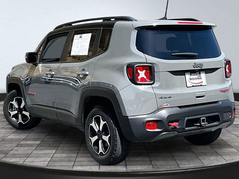 Certified 2022 Jeep Renegade Trailhawk w/ Sun/Sound Group AWD/4WD image 3