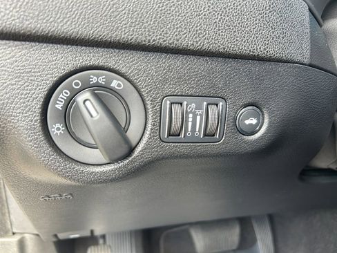 Used 2023 Dodge Charger SXT w/ Cold Weather Package RWD image 20