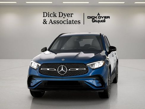 Used 2026 Mercedes-Benz GLC 300 image 38