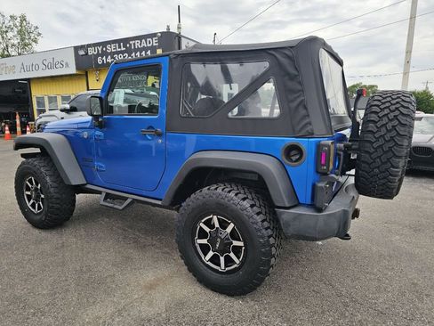 Used 2015 Jeep Wrangler Sport AWD/4WD image 2