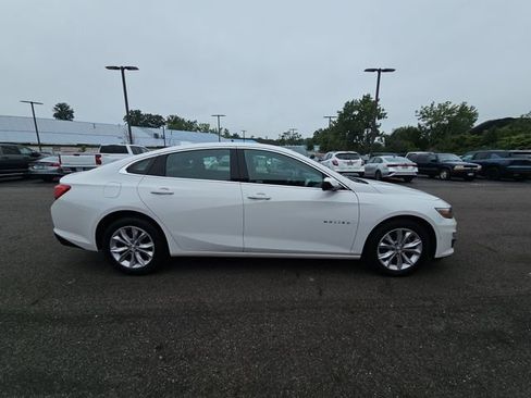 Used 2025 Chevrolet Malibu LT FWD image 11