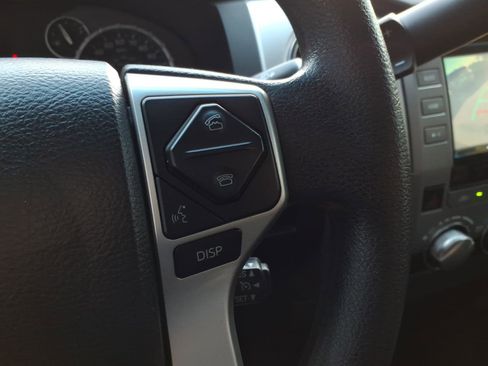 Used 2017 Toyota Tundra SR5 image 24