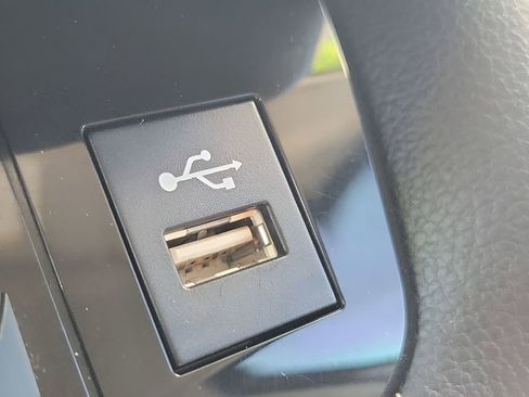 Used 2023 Toyota Tundra Limited image 29