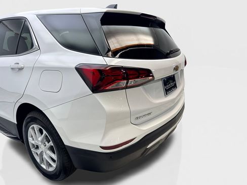 Used 2024 Chevrolet Equinox LT AWD/4WD image 19