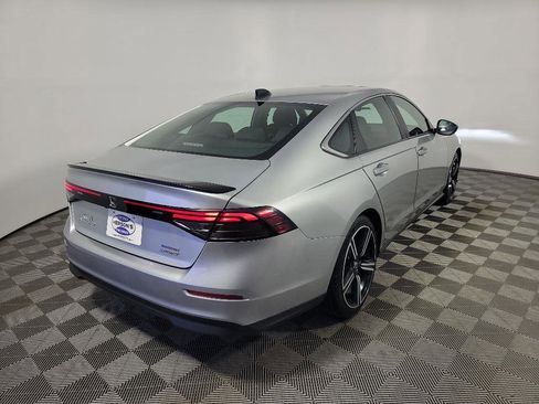 Used 2024 Honda Accord Sport image 4