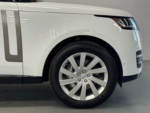 Used 2023 Land Rover Range Rover SE image 7