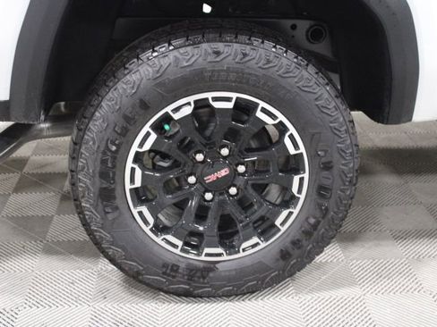 New 2026 GMC Canyon AT4 w/ Technology Plus Package AWD/4WD image 43