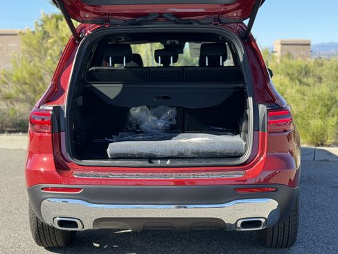 New 2026 Mercedes-Benz GLB 250 image 12