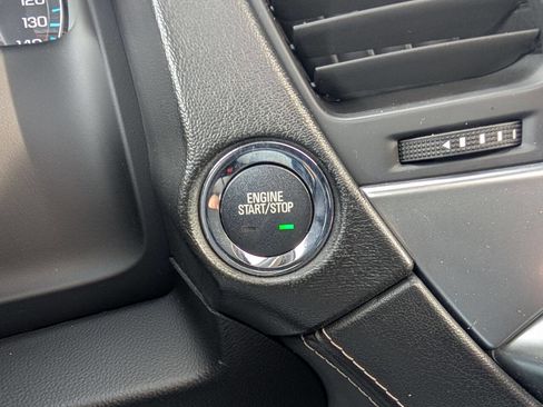 Used 2017 Chevrolet Suburban Premier image 24