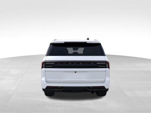 New 2025 Lincoln Navigator L Reserve w/ Jet Appearance Package image 6