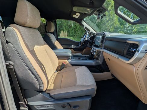 Used 2022 Ford F150 XLT w/ Equipment Group 302A High image 13