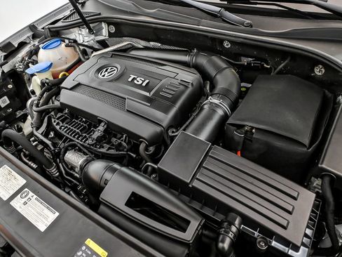 Used 2017 Volkswagen Passat 1.8T SE image 10