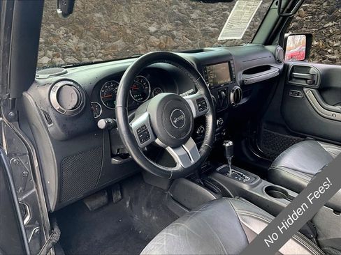 Used 2018 Jeep Wrangler Sport AWD/4WD image 12