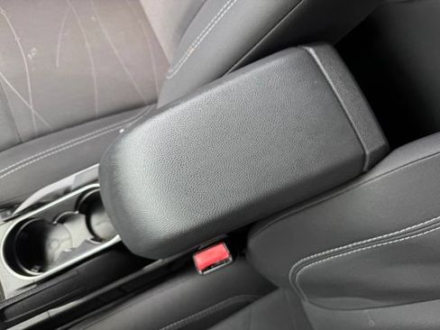 Used 2018 Ford Fiesta SE w/ Cold Weather Package FWD image 18