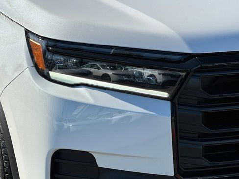 New 2026 Honda Pilot Sport image 10