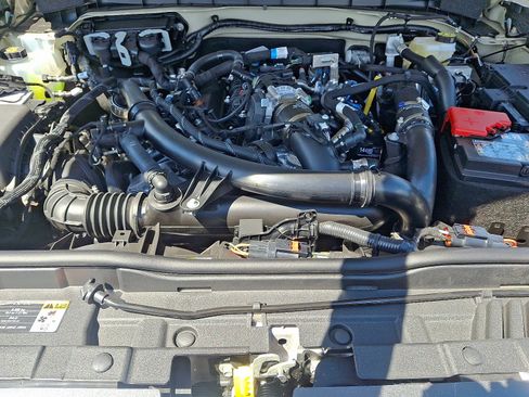 New 2025 Ford Bronco Badlands image 19