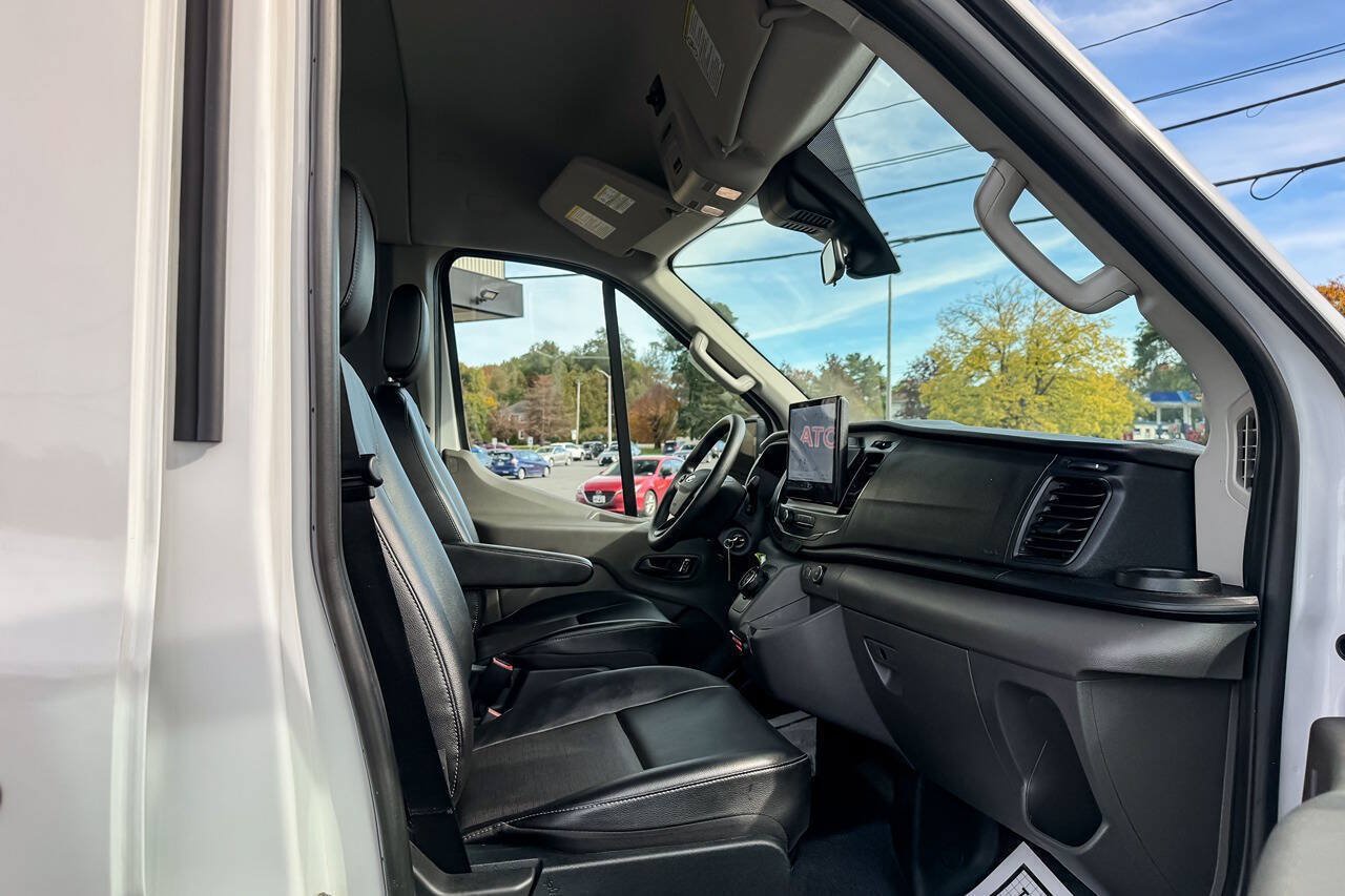 Used 2023 Ford E-Transit Medium Roof RWD image 20