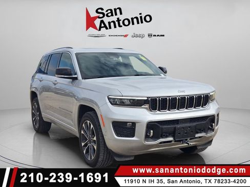 Used 2022 Jeep Grand Cherokee Overland image 1