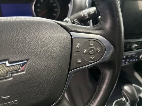Used 2022 Chevrolet Traverse LT w/ Midnight/Sport Edition AWD/4WD image 16