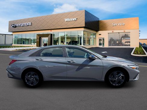 New 2026 Hyundai Elantra Sport image 9