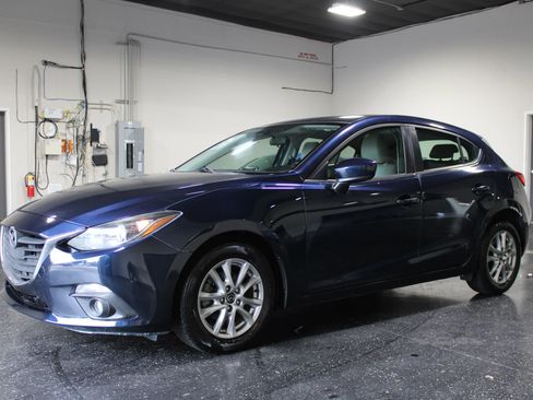 Used 2016 MAZDA MAZDA3 i Touring FWD image 6