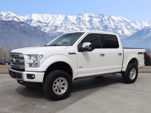 Used 2015 Ford F150 Platinum w/ Equipment Group 701A Luxury image 2