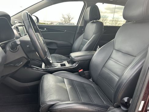 Used 2016 Kia Sorento SX image 23