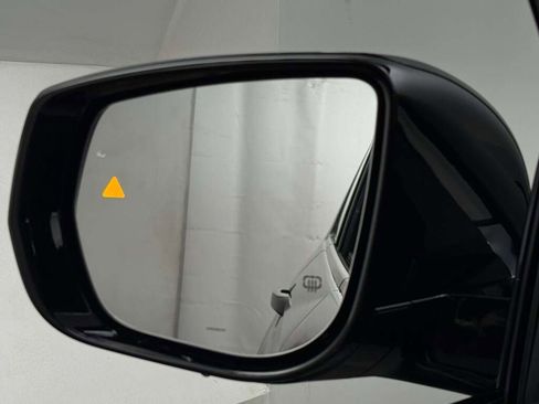 New 2025 Jeep Grand Cherokee L Limited image 29