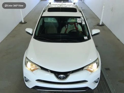 Used 2017 Toyota RAV4 XLE FWD image 3