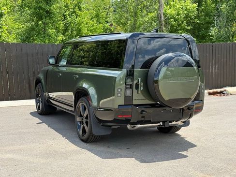 New 2026 Land Rover Defender 130 X-Dynamic SE AWD/4WD image 3