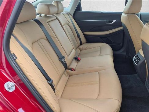 Used 2025 Hyundai Sonata Limited FWD image 22