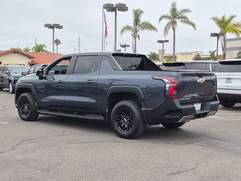 Used 2026 Chevrolet Silverado EV LT AWD/4WD image 6