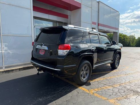 Used 2010 Toyota 4Runner SR5 AWD/4WD image 5