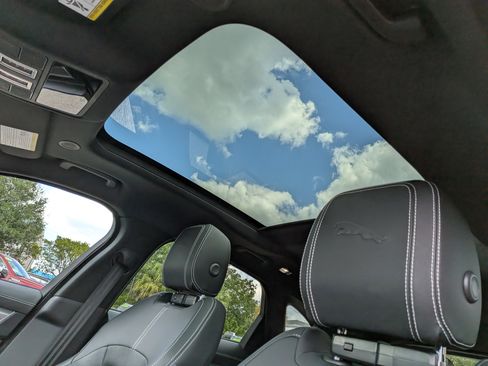 Used 2024 Jaguar F-PACE R-Dynamic S AWD/4WD image 23