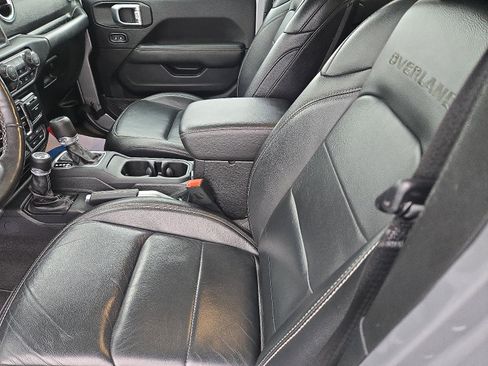 Used 2020 Jeep Gladiator Overland image 10