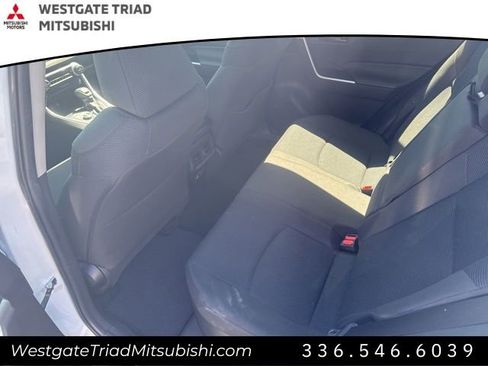 Used 2024 Toyota RAV4 LE AWD/4WD image 7