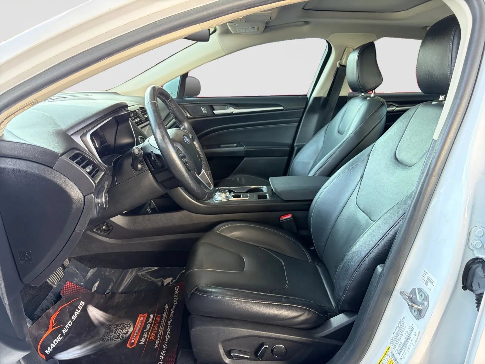 Used 2020 Ford Fusion Titanium AWD/4WD image 12