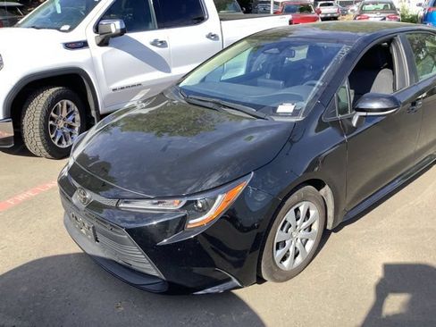 Used 2023 Toyota Corolla LE FWD image 1