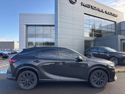 Used 2023 Lexus RX 500h F Sport image 2