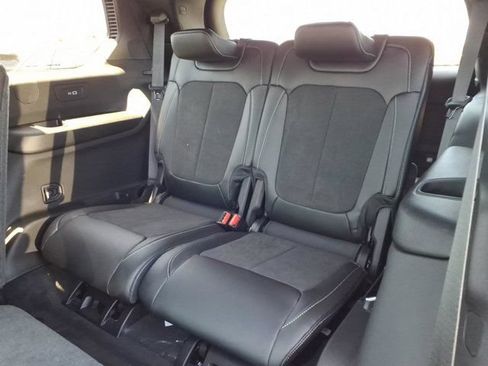 New 2026 Jeep Grand Cherokee L 4WD image 17