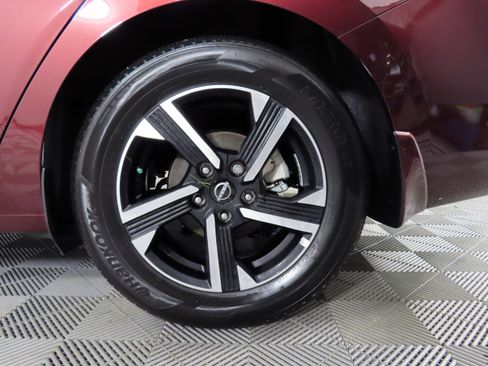 Certified 2025 Nissan Sentra SV image 43