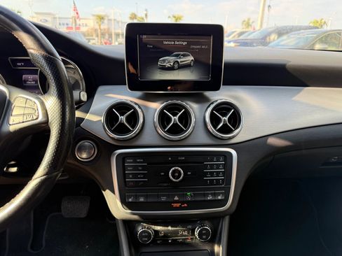 Used 2016 Mercedes-Benz GLA 250 4MATIC image 15