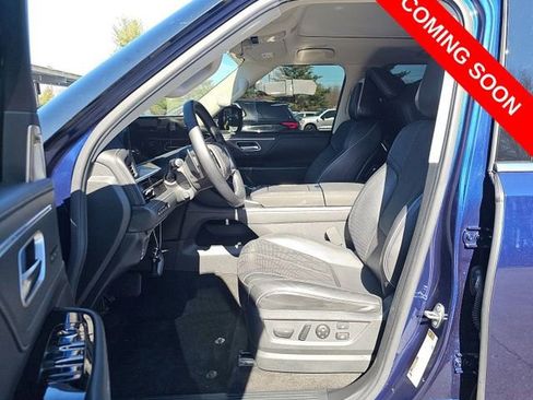 Used 2025 INFINITI QX80 Sensory AWD/4WD image 7