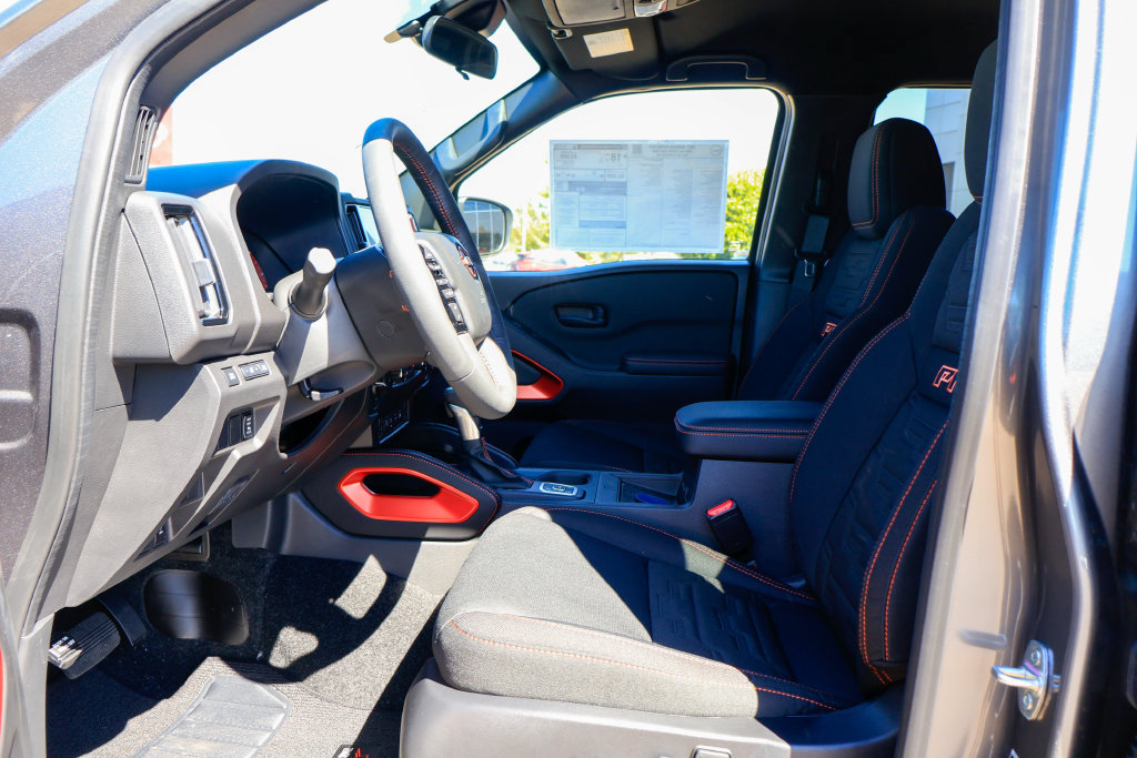 New 2027 Nissan Frontier PRO-4X w/ Pro Convenience Package AWD/4WD image 7